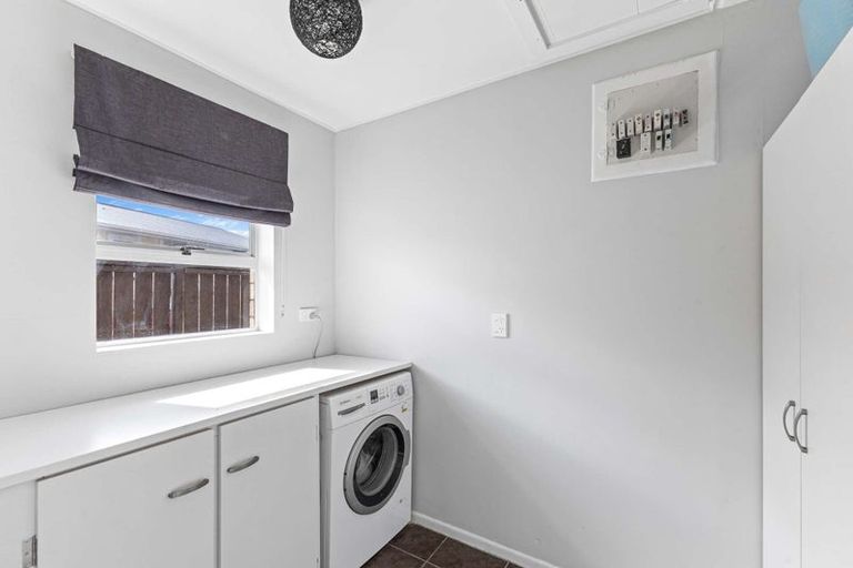 Photo of property in 42 Rosendale Avenue, Spotswood, New Plymouth, 4310