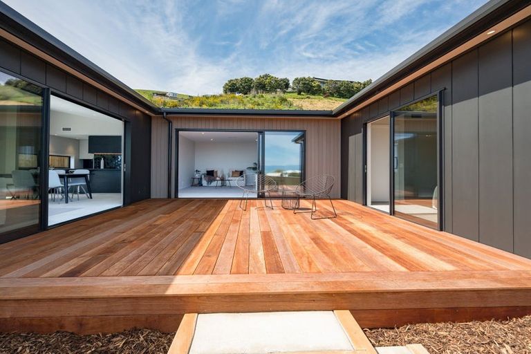 Photo of property in 16 Ledger Road, Atawhai, Nelson, 7010