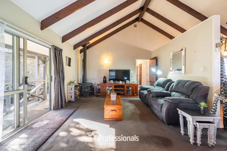 Photo of property in 60 Larchmont Grove, Totara Park, Upper Hutt, 5018