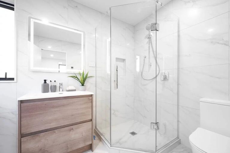 Photo of property in 3b Dawnhaven Drive, Te Atatu Peninsula, Auckland, 0610