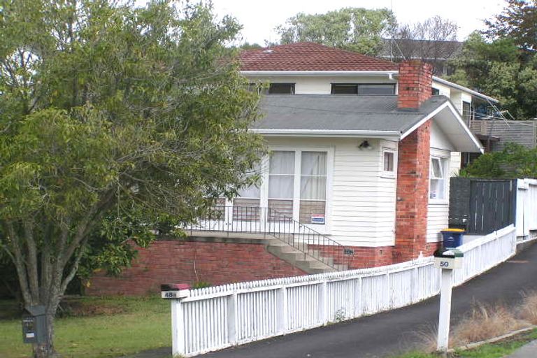 Photo of property in 2/48 Becroft Drive, Forrest Hill, Auckland, 0620