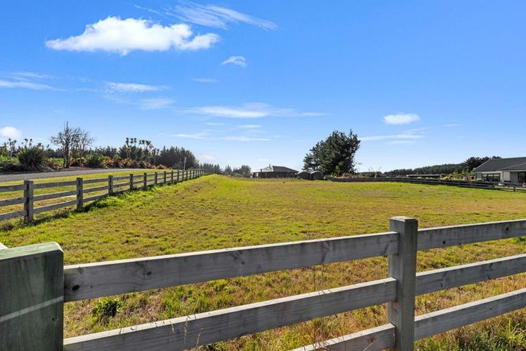 Photo of property in 1 Roma Way, Waitarere, 5510