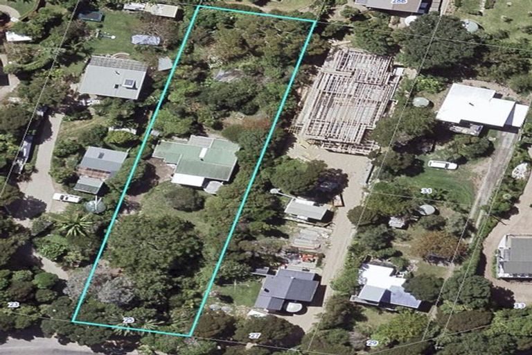 Photo of property in 31 Tirimoana Road, Te Atatu South, Auckland, 0602
