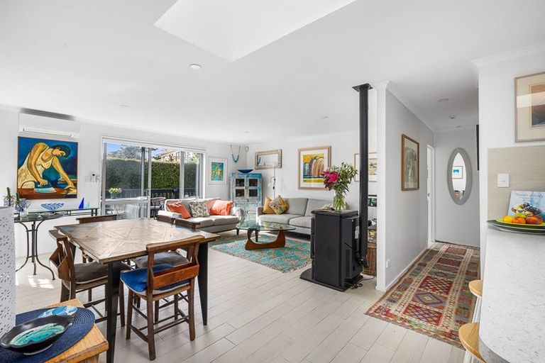 Photo of property in 15 Amanda Lane, Snells Beach, 0920