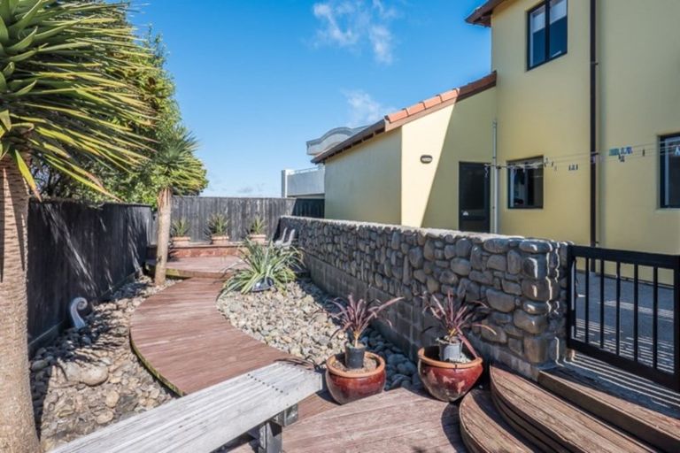 Photo of property in 9 Shearwater Rise, Paraparaumu Beach, Paraparaumu, 5032