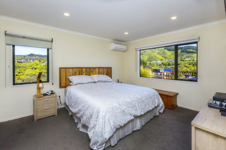 Photo of property in 8 Ronald Scott Grove, Riverstone Terraces, Upper Hutt, 5018