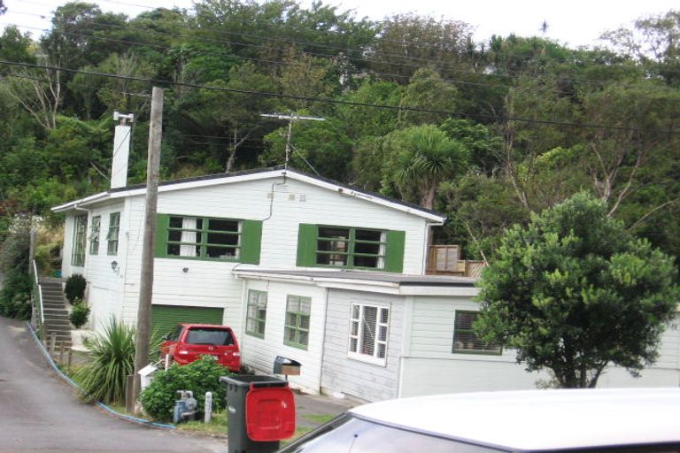 Photo of property in 81 Simla Crescent, Khandallah, Wellington, 6035