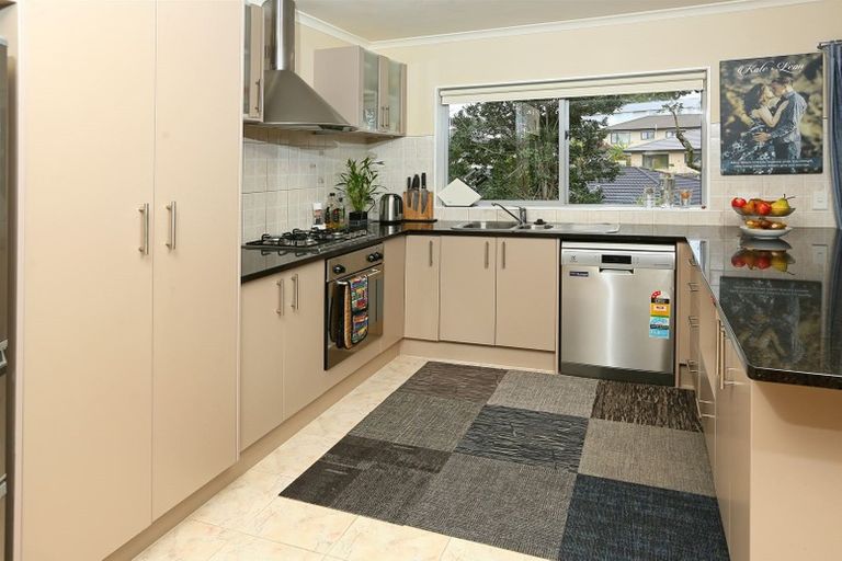 Photo of property in 25 Simpson Road, Ranui, Auckland, 0612
