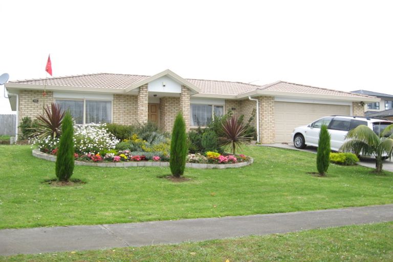Photo of property in 3 Secoia Crescent, Mangere, Auckland, 2022