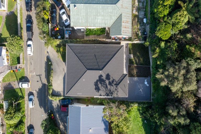 Photo of property in 11 Angell Street, Johnsonville, Wellington, 6037