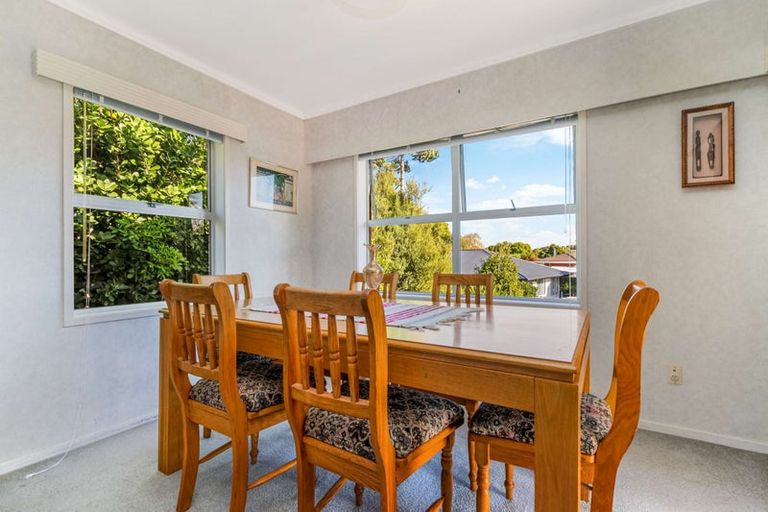 Photo of property in 2/13 Ashdown Place, Pahurehure, Papakura, 2113