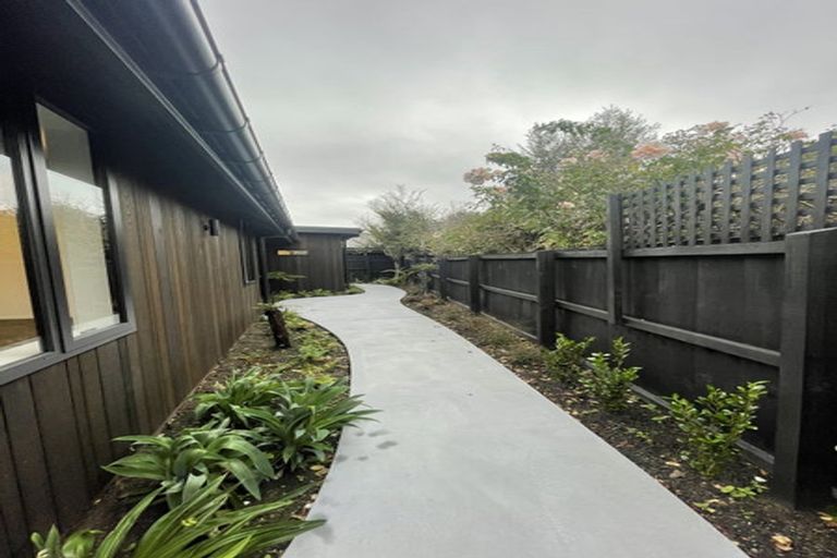 Photo of property in 76 Jeffreys Road, Fendalton, Christchurch, 8052