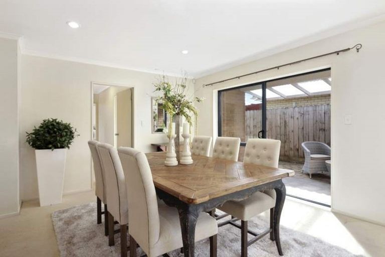 Photo of property in 24 Donegal Park Drive, Flat Bush, Auckland, 2019