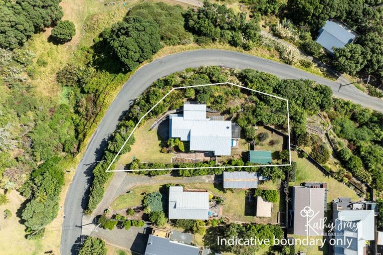 Photo of property in 13 Bayly Street, Baylys Beach, Dargaville, 0377