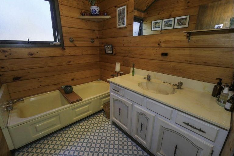 Photo of property in 23 Riverbank Road, Okoia, Whanganui, 4573