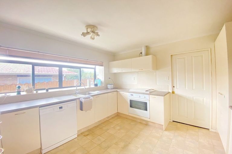 Photo of property in 3 Quartley Place, Huntington Park, Auckland, 2013