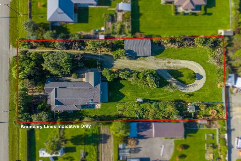 Photo of property in 35 Edinburgh Street, Waimate, 7924
