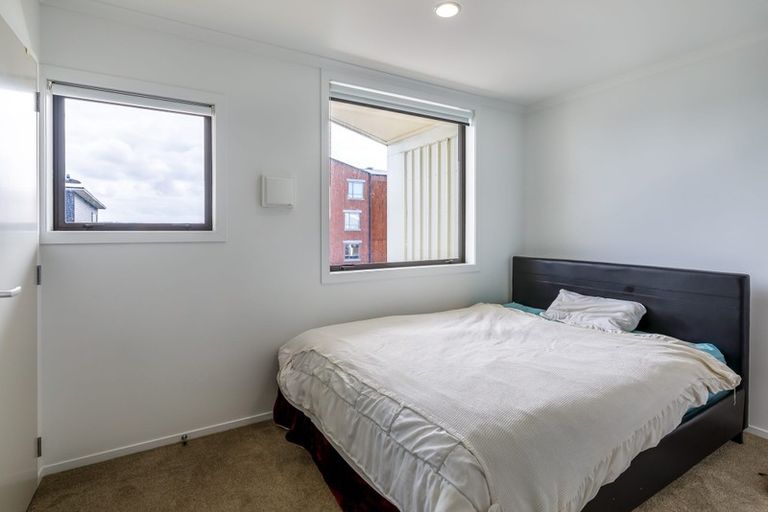 Photo of property in 2b Harakeke Road, Hobsonville, Auckland, 0618