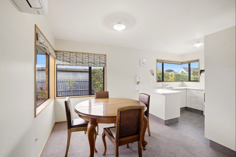 Photo of property in 4a Bankview Place, Amberley, 7410
