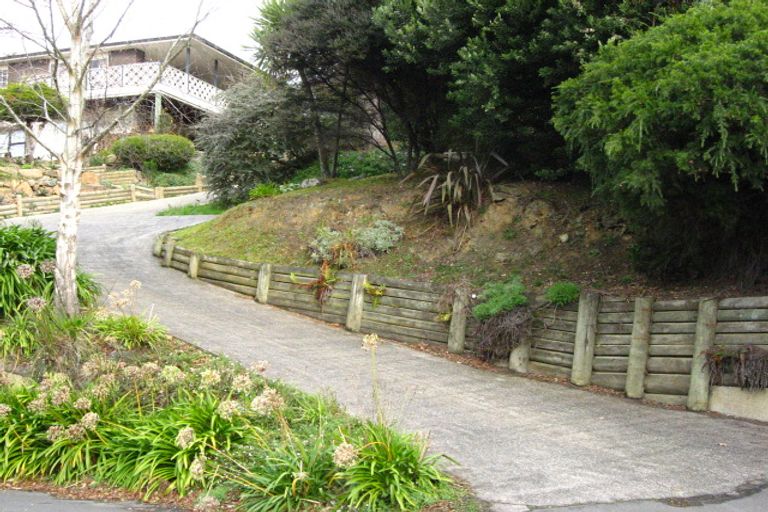 Photo of property in 14 Hellyer Street, Macandrew Bay, Dunedin, 9014