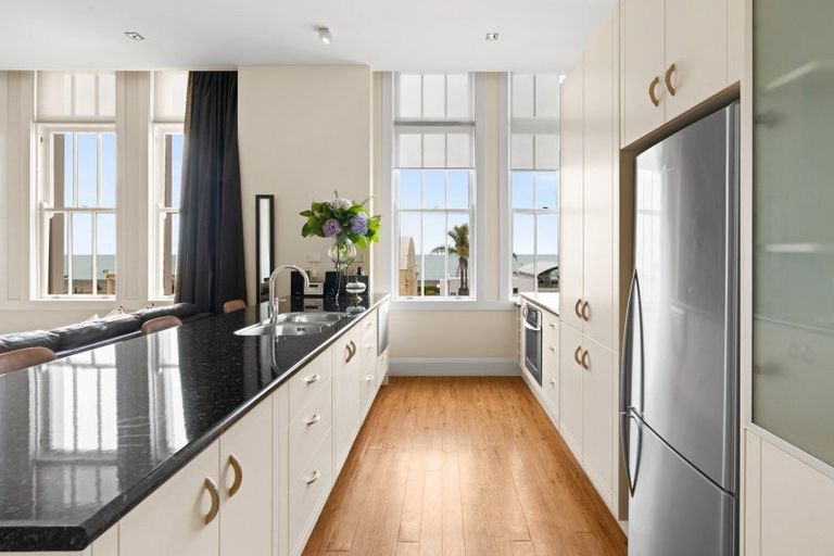 Photo of property in 4/1 Emerson Street, Napier South, Napier, 4110