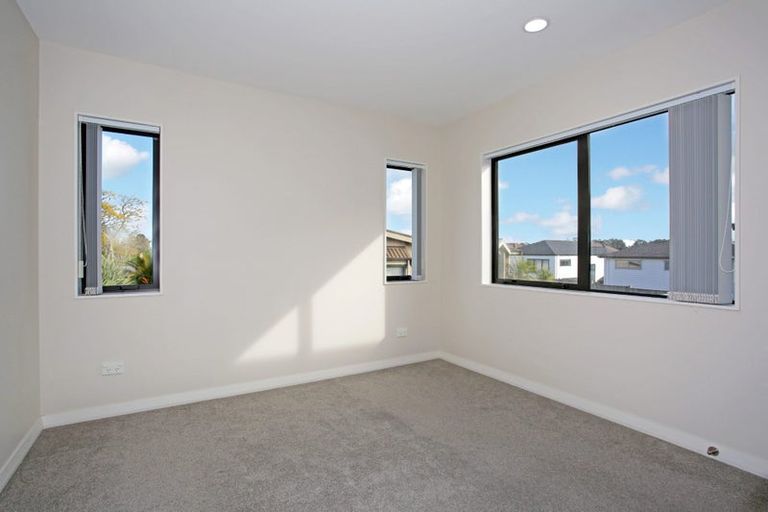 Photo of property in 21 Francesco Drive, Karaka, Papakura, 2113