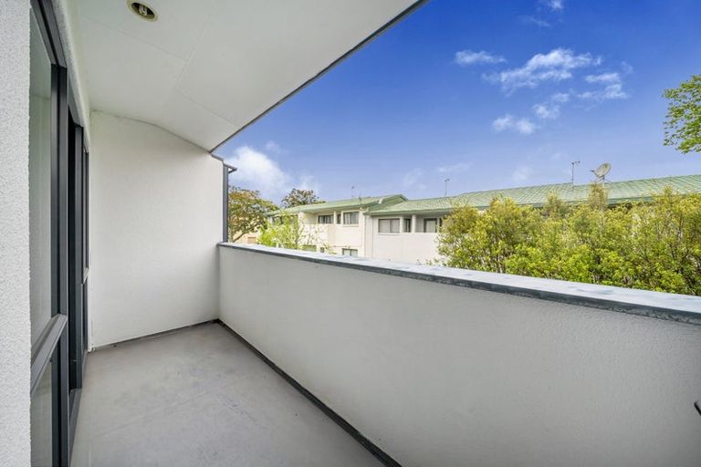 Photo of property in 9 Butia Avenue, Henderson, Auckland, 0612