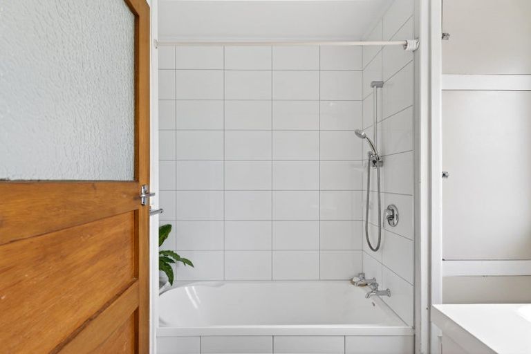 Photo of property in 36 Osier Road, Greenmeadows, Napier, 4112