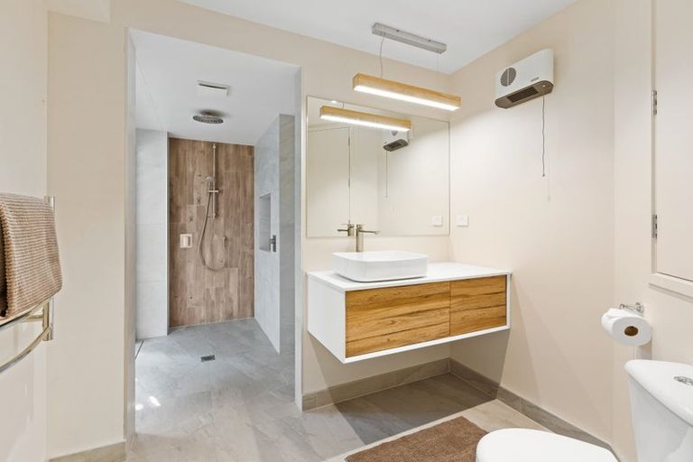 Photo of property in 8f Roseberry Avenue, Birkenhead, Auckland, 0626