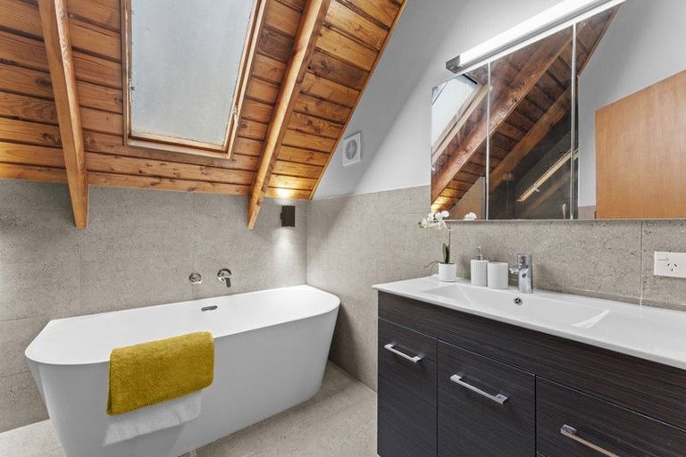 Photo of property in 20 Montressor Place, Howick, Auckland, 2014