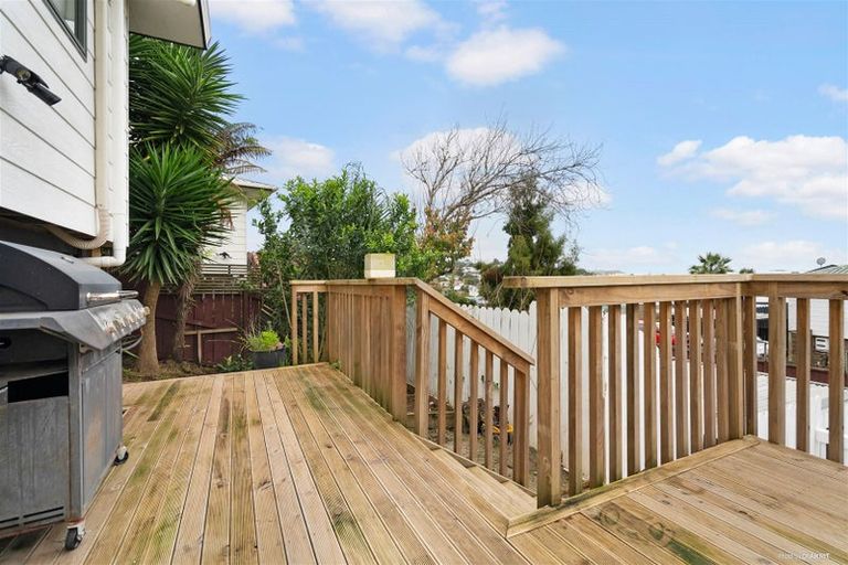 Photo of property in 46 Maywood Crescent, Glen Eden, Auckland, 0602