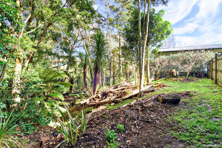 Photo of property in 4/133 View Road, Sunnyvale, Auckland, 0612