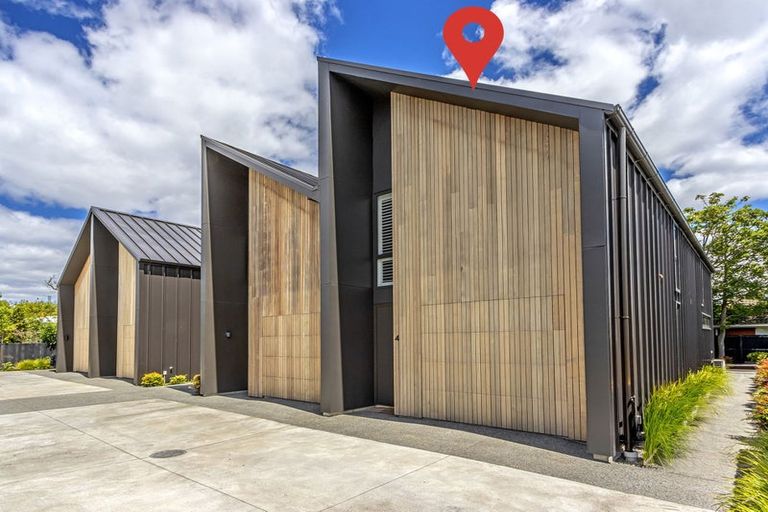 Photo of property in 4/19 Champion Street, Edgeware, Christchurch, 8013
