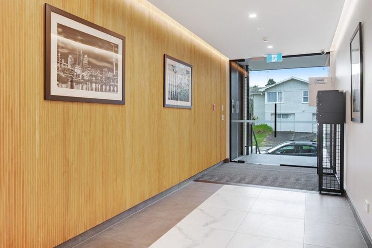 Photo of property in 1/1g Willoughby Avenue, Howick, Auckland, 2014
