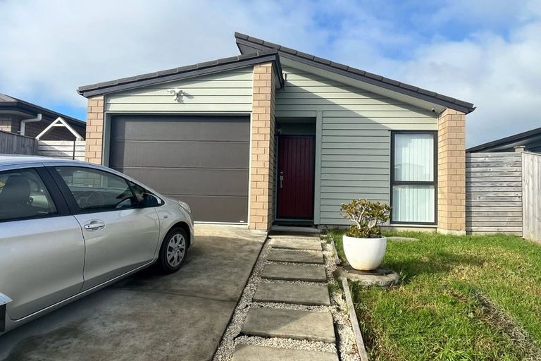 Photo of property in 14 Farmland Road, Papakura, 2110