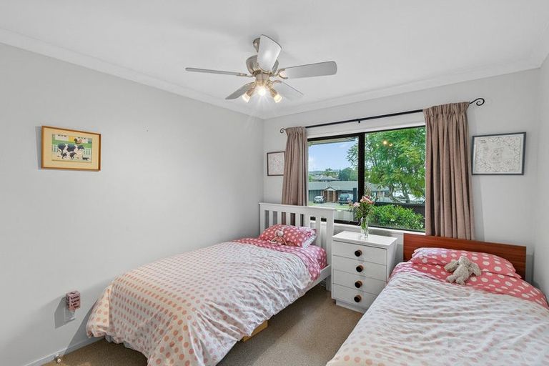 Photo of property in 18 Discovery Avenue, Welcome Bay, Tauranga, 3112
