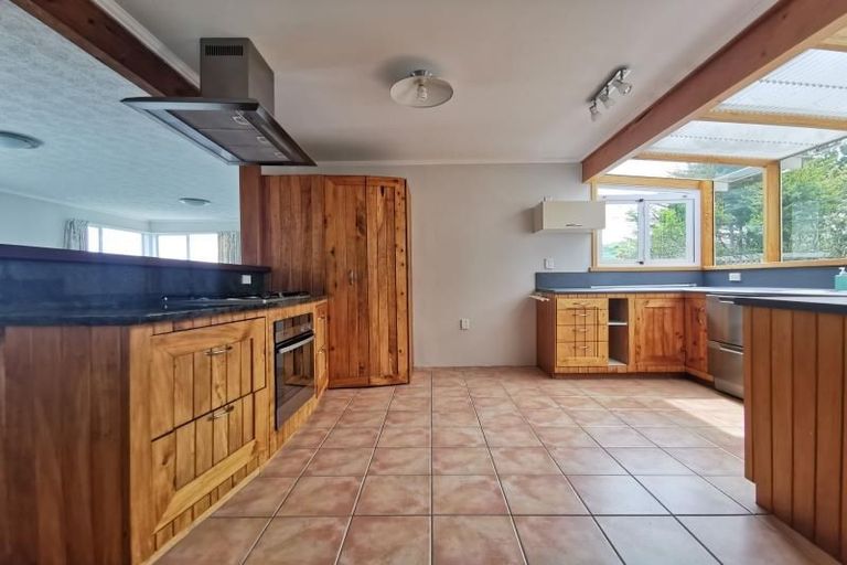 Photo of property in 28 Kaitangata Crescent, Kelson, Lower Hutt, 5010