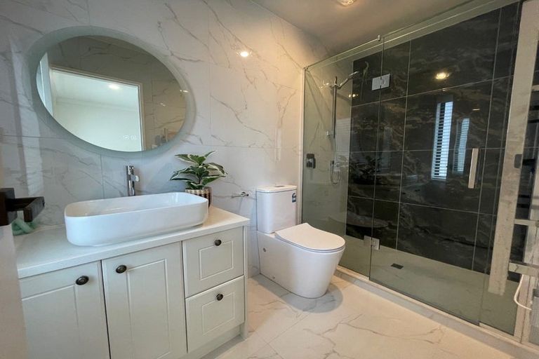 Photo of property in 24 Matahae Drive, Flat Bush, Auckland, 2019