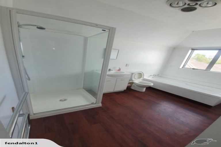 Photo of property in 156 Edgeware Road, Edgeware, Christchurch, 8013