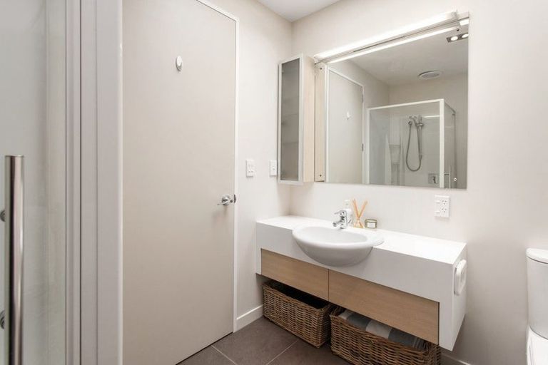 Photo of property in 112 Englefield Road, Northwood, Christchurch, 8051