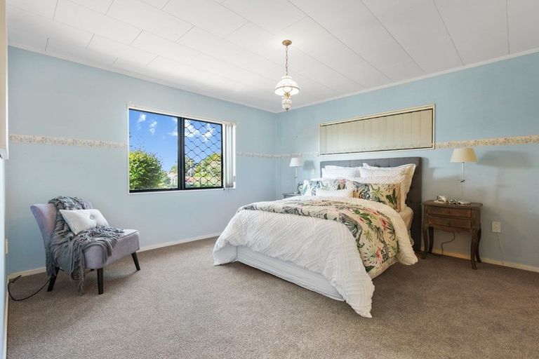 Photo of property in 7 Hyland Place, Waiuku, 2681