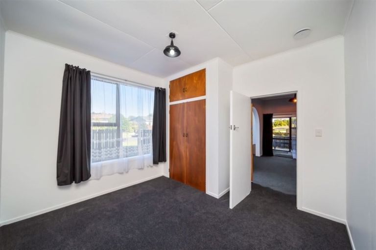 Photo of property in 154 Miranda Street, Stratford, 4332