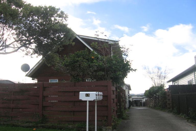 Photo of property in 1/15 Douglas Street, Waiwhetu, Lower Hutt, 5010