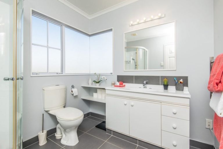 Photo of property in 153 Westchester Drive, Churton Park, Wellington, 6037