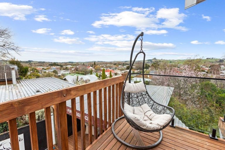 Photo of property in 1c Hill Street, Waipukurau, 4200