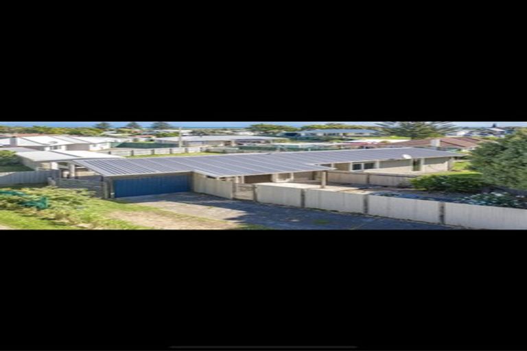 Photo of property in 44 Manuka Street, Castlecliff, Whanganui, 4501