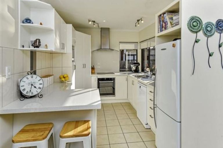 Photo of property in 5 Starlight Cove, Hobsonville, Auckland, 0618