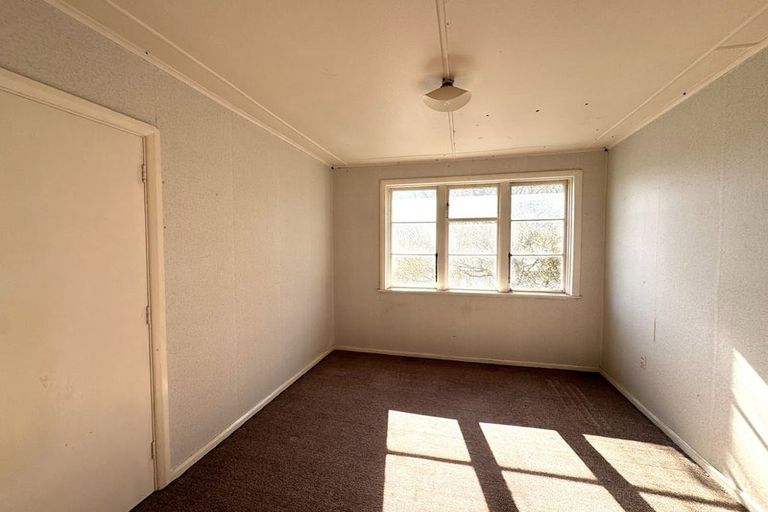 Photo of property in 1 Market Street, Kaitangata, 9210
