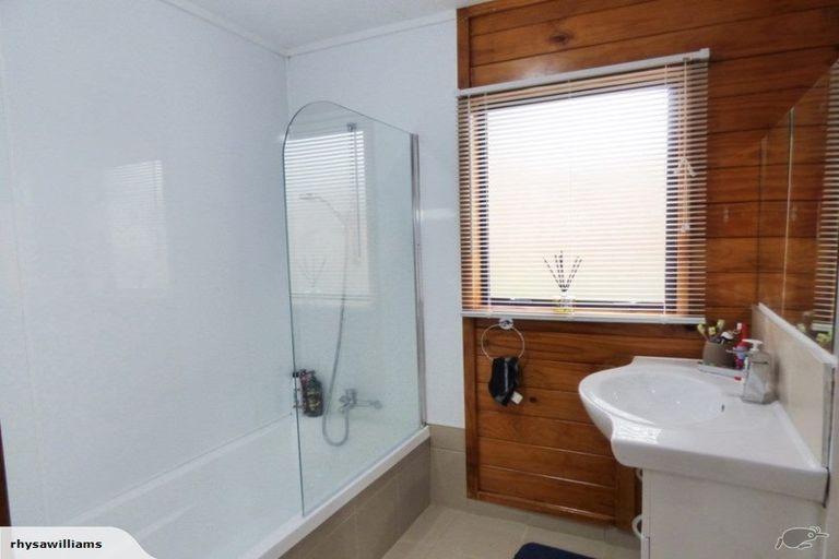 Photo of property in 9 Hobart Drive, Spotswood, New Plymouth, 4310