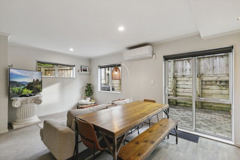Photo of property in 16u3 Black Rock Road, Newlands, Wellington, 6037